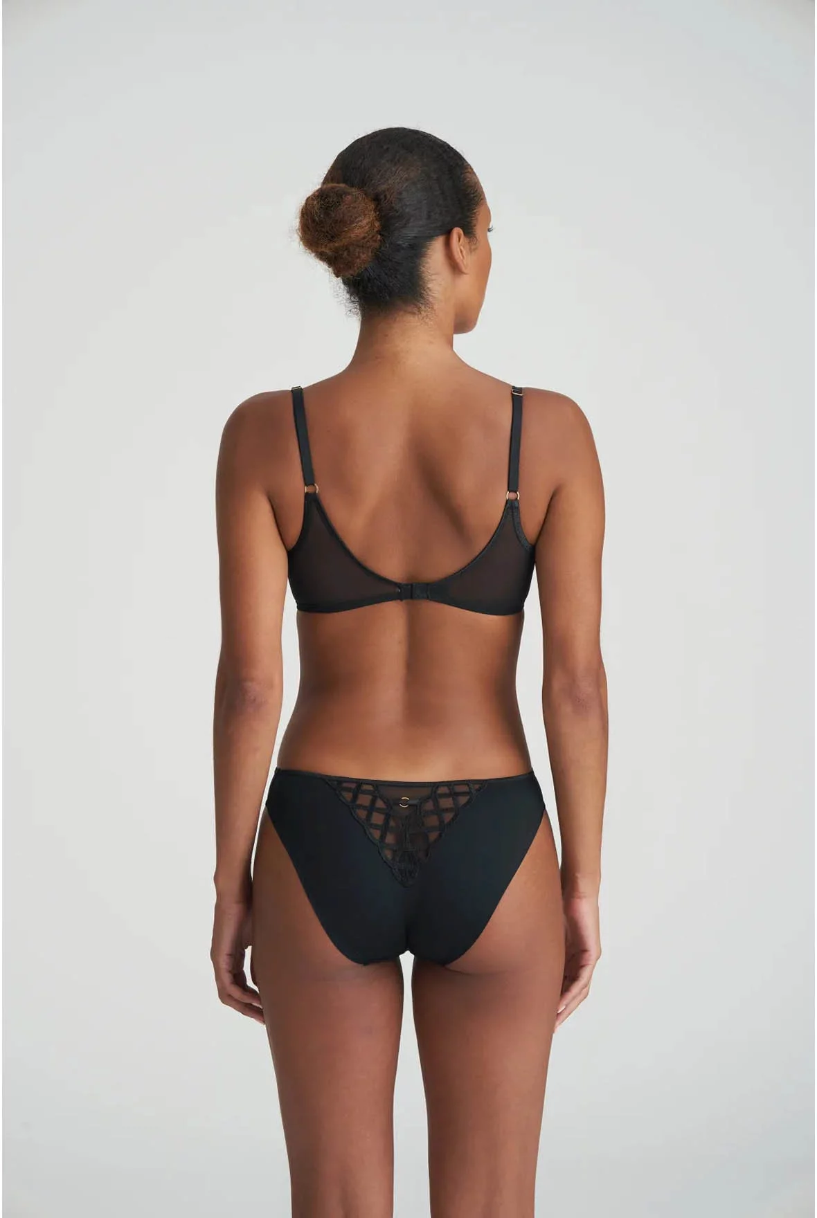 eservices_marie_jo-lingerie-balcony_bra-jhana-0102793-black-3_3579910_41_11zon_-x-a34.jpg
